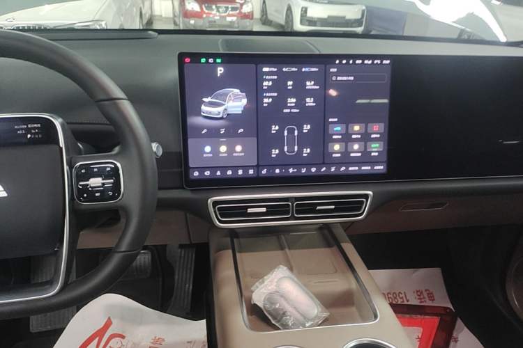 Used Li Auto L6 2025 Pro Smart Refresh Edition Audio And AC Panel