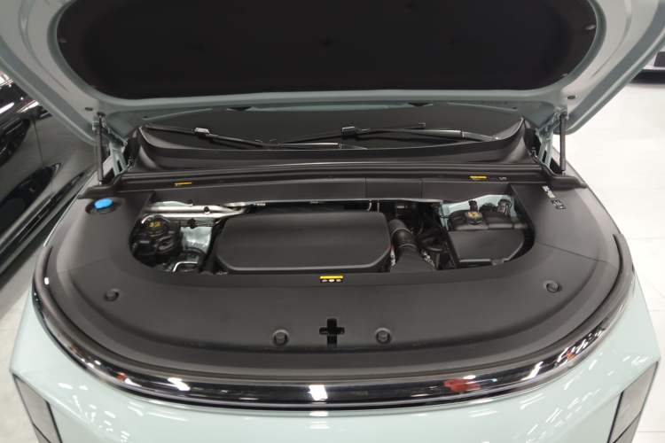 Used Li Auto L6 2025 Max Smart Refresh Edition Engine Bay