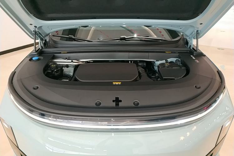 Used Li Auto L6 2025 Pro Smart Refresh Edition Engine Bay