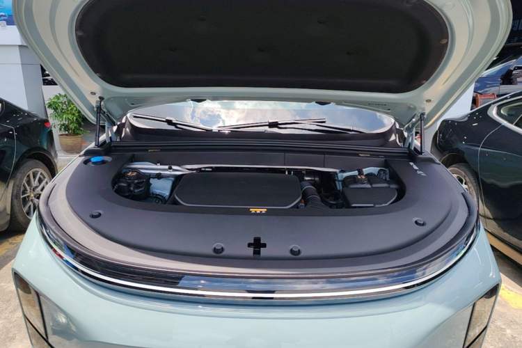 Used Li Auto L6 2025 Pro Smart Refresh Edition Engine Bay