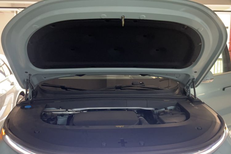 Used Li Auto L6 2025 Max Smart Refresh Edition Engine Bay