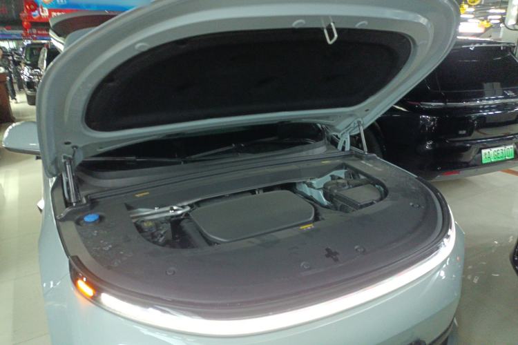 Used Li Auto L6 2025 Max Smart Refresh Edition Engine Bay