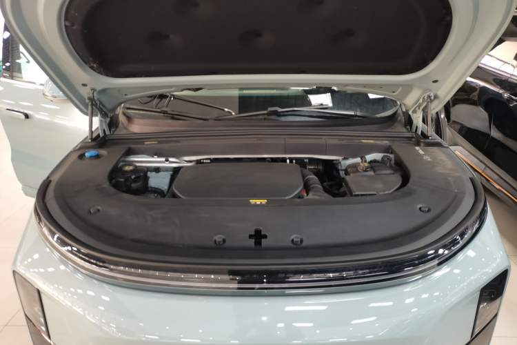 Used Li Auto L6 2025 Pro Smart Refresh Edition Engine Bay