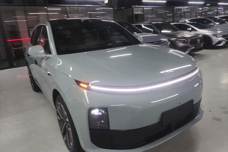 Used Li Auto L6 2025 Pro Smart Refresh Edition Exterior 1