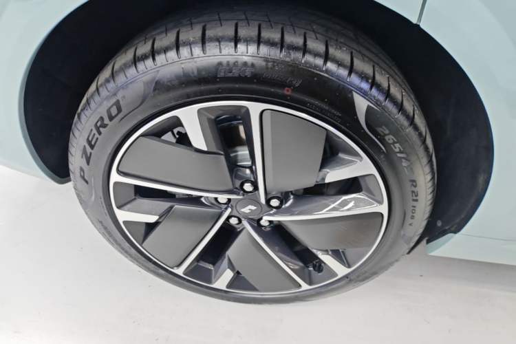 Used Li Auto L6 2025 Max Smart Refresh Edition Exterior 5