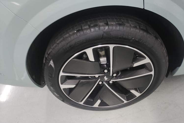Used Li Auto L6 2025 Pro Smart Refresh Edition Exterior 5