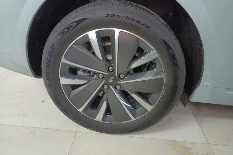 Used Li Auto L6 2025 Max Smart Refresh Edition Exterior 8