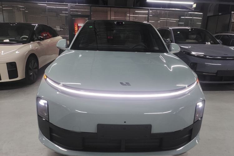 Used Li Auto L6 2025 Pro Smart Refresh Edition Front