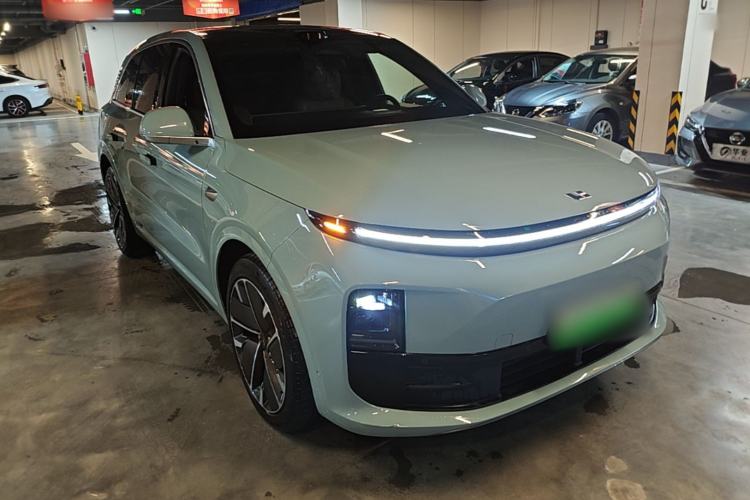 Used Li Auto L6 2025 Max Smart Refresh Edition Front Right 45 Deg