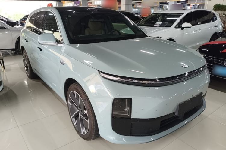 Used Li Auto L6 2025 Max Smart Refresh Edition Front Right 45 Deg