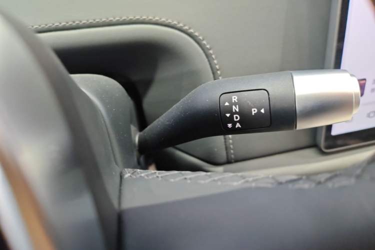 Used Li Auto L6 2025 Max Smart Refresh Edition Gear Lever