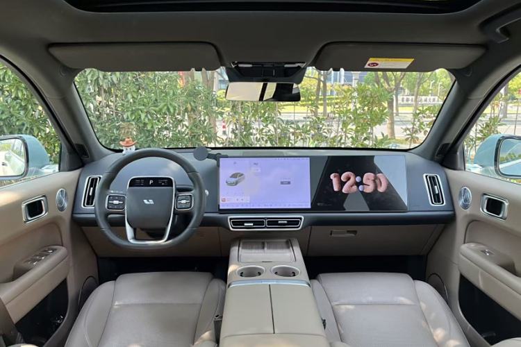 Used Li Auto L6 2025 Max Smart Refresh Edition Interior 5