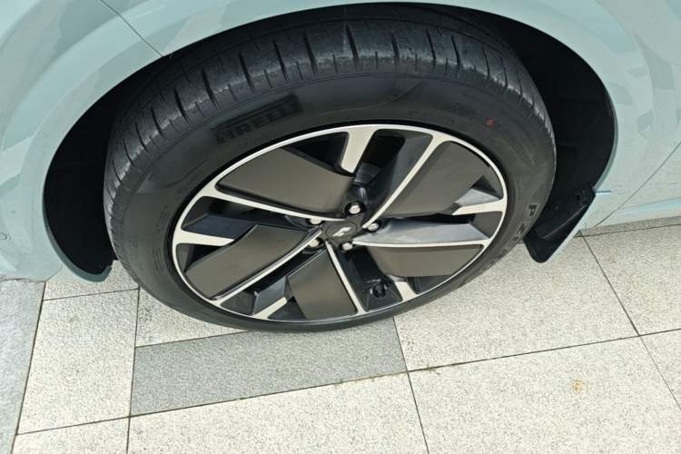 Used Li Auto L6 2025 Max Smart Refresh Edition Left Front Wheel Hub