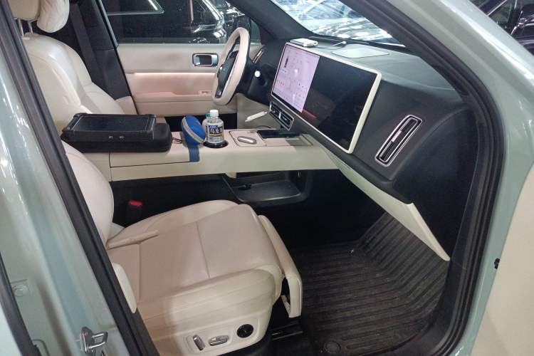 Used Li Auto L6 2025 Max Smart Refresh Edition Right Front Seat