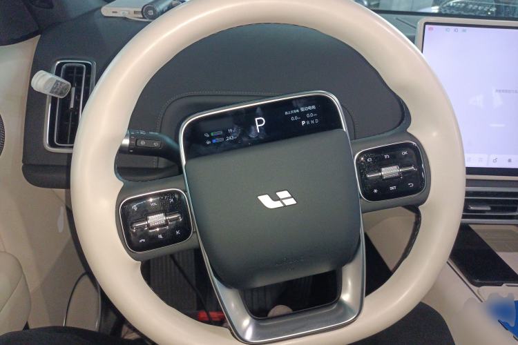 Used Li Auto L6 2025 Max Smart Refresh Edition Steering Wheel