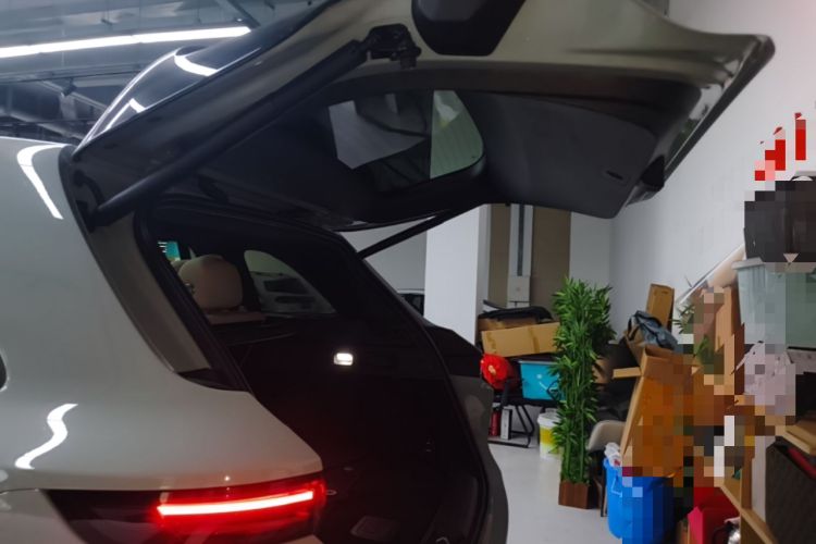 Used Li Auto L6 2025 Pro Smart Refresh Edition Trunk
