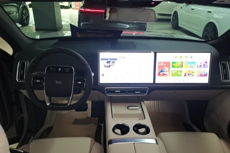 Used Li Auto L6 2025 Pro Smart Refresh Edition Center Console