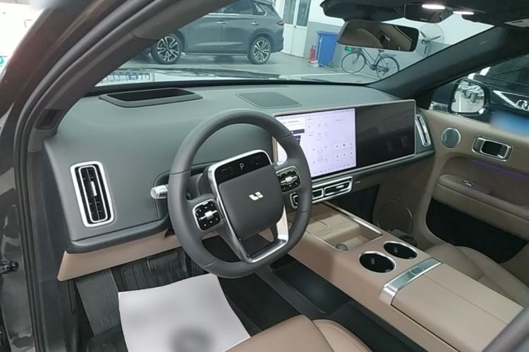 Used Li Auto L6 2025 Pro Smart Refresh Edition Center Console
