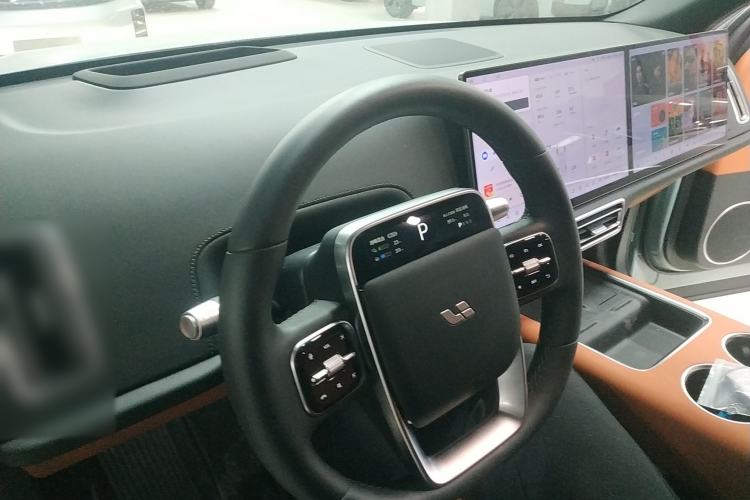 Used Li Auto L6 2025 Pro Smart Refresh Edition Center Console