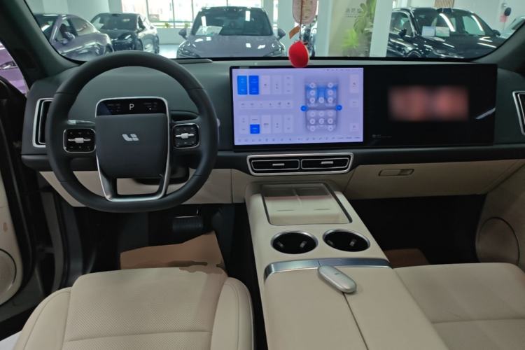 Used Li Auto L6 2025 Pro Smart Refresh Edition Center Console
