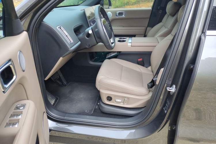 Used Li Auto L6 2025 Pro Smart Refresh Edition Driver Seat