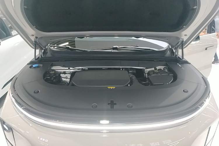 Used Li Auto L6 2025 Pro Smart Refresh Edition Engine Bay