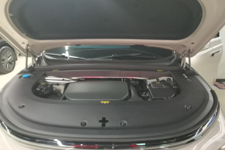 Used Li Auto L6 2025 Pro Smart Refresh Edition Engine Bay