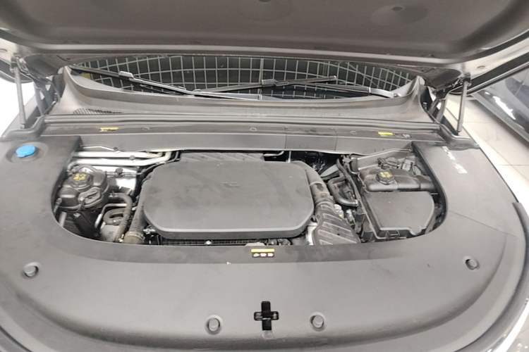 Used Li Auto L6 2025 Pro Smart Refresh Edition Engine Bay