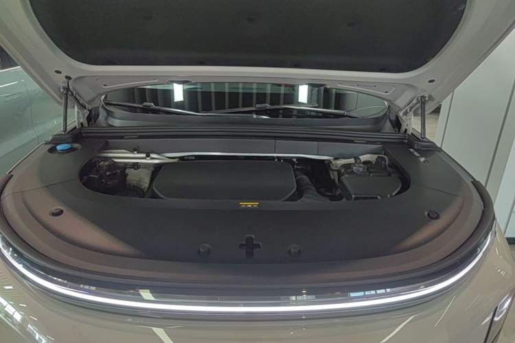 Used Li Auto L6 2025 Max Smart Refresh Edition Engine Bay