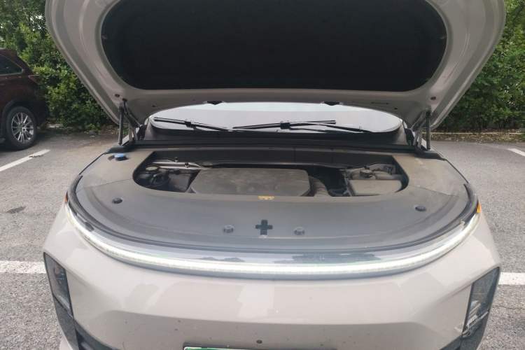 Used Li Auto L6 2025 Pro Smart Refresh Edition Engine Bay