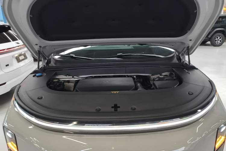 Used Li Auto L6 2025 Max Smart Refresh Edition Engine Bay