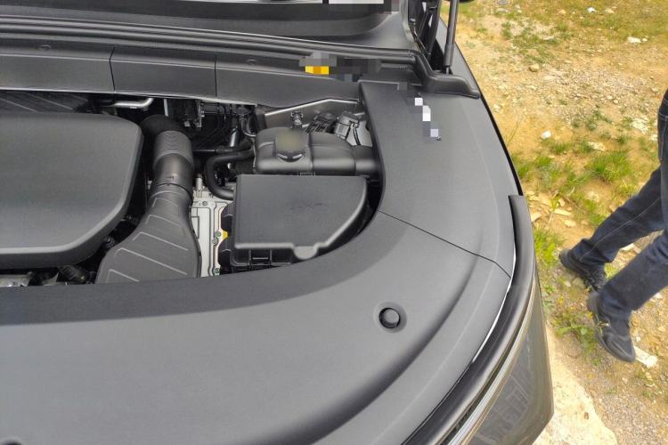 Used Li Auto L6 2025 Pro Smart Refresh Edition Engine Bay Left
