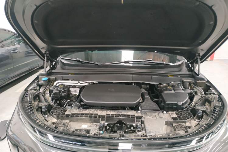 Used Li Auto L6 2025 Pro Smart Refresh Edition Engine Bay
