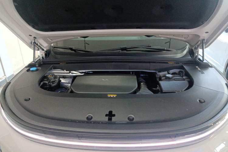 Used Li Auto L6 2025 Pro Smart Refresh Edition Engine Bay