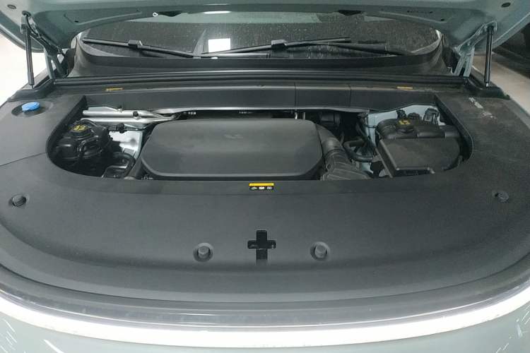 Used Li Auto L6 2025 Pro Smart Refresh Edition Engine Bay