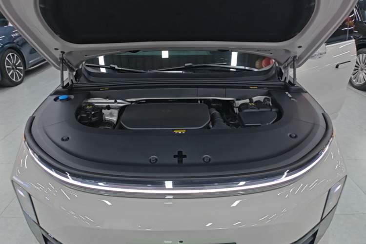 Used Li Auto L6 2025 Pro Smart Refresh Edition Engine Bay