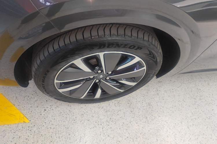 Used Li Auto L6 2025 Pro Smart Refresh Edition Exterior 2