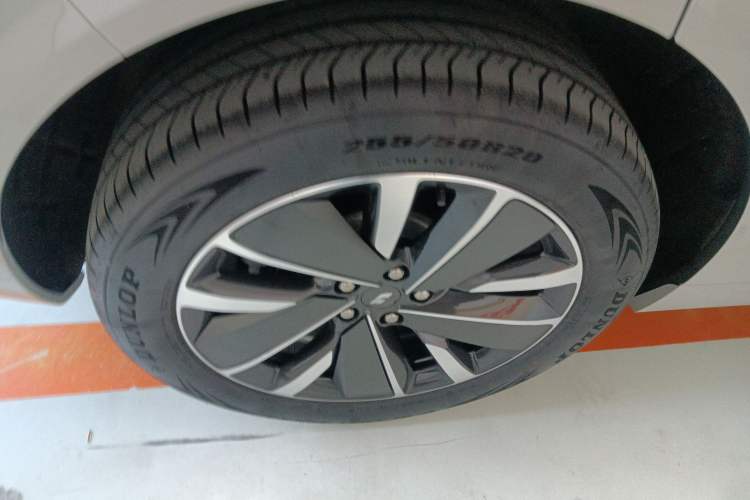 Used Li Auto L6 2025 Pro Smart Refresh Edition Exterior 4