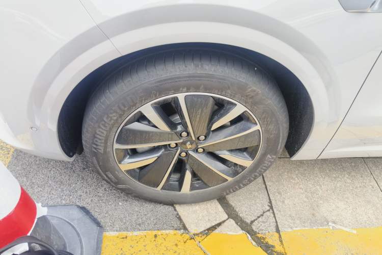 Used Li Auto L6 2025 Max Smart Refresh Edition Exterior 4
