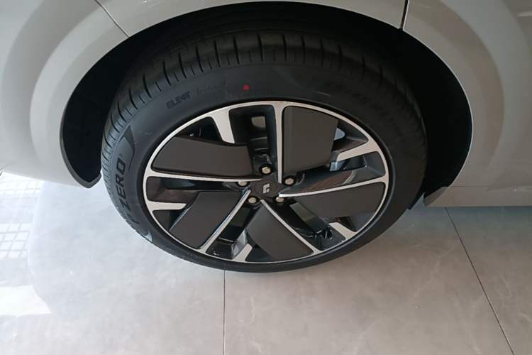 Used Li Auto L6 2025 Max Smart Refresh Edition Exterior 5