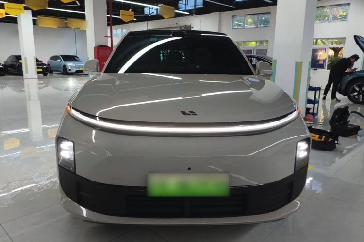 Used Li Auto L6 2025 Pro Smart Refresh Edition Front