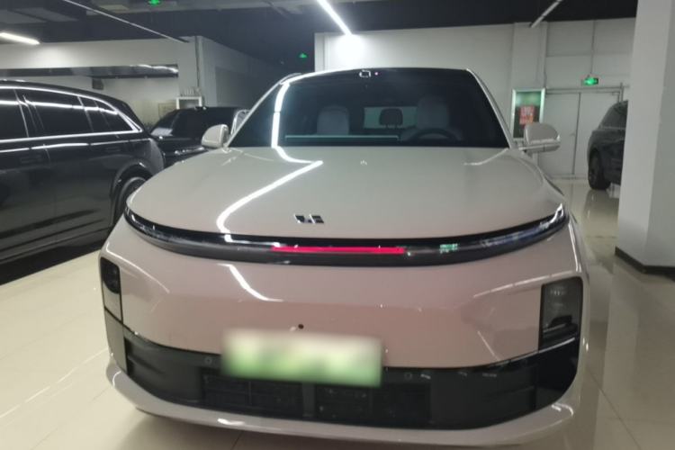 Used Li Auto L6 2025 Pro Smart Refresh Edition Front