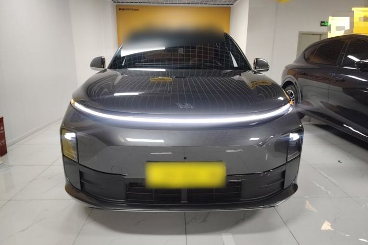 Used Li Auto L6 2025 Pro Smart Refresh Edition Front
