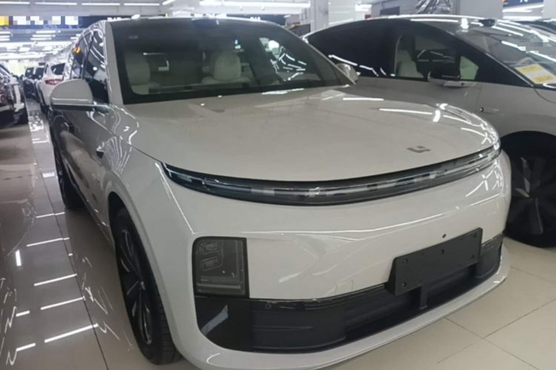 Used Li Auto L6 2025 Max Smart Refresh Edition Front Right 45 Deg