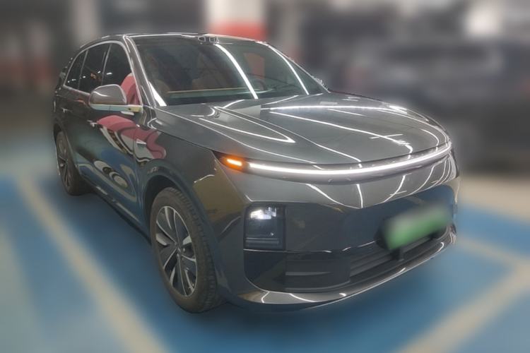 Used Li Auto L6 2025 Pro Smart Refresh Edition Front Right 45 Deg
