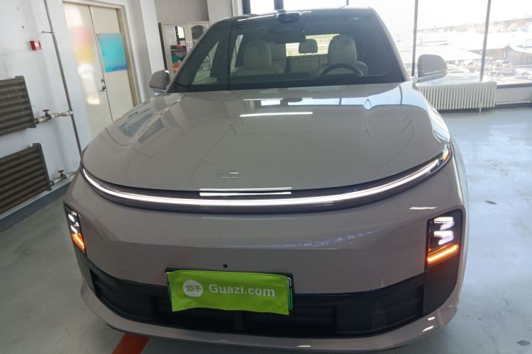 Used Li Auto L6 2025 Pro Smart Refresh Edition Front