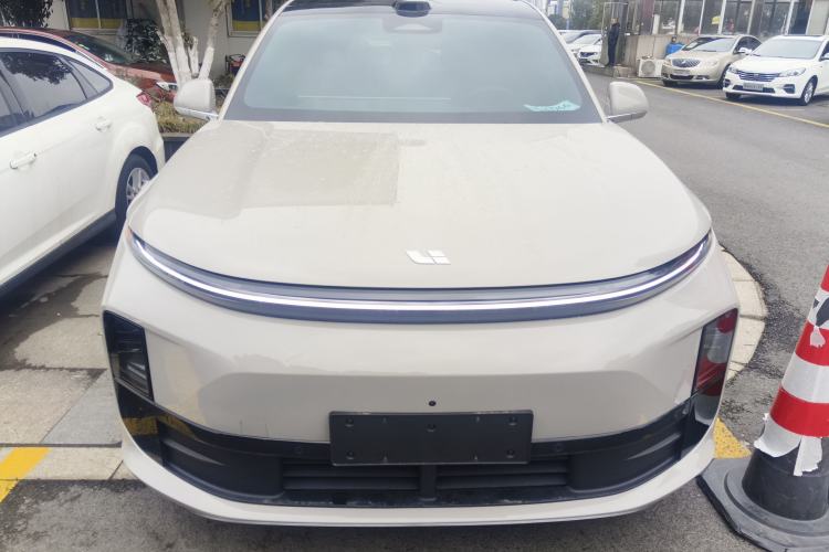 Used Li Auto L6 2025 Max Smart Refresh Edition Front