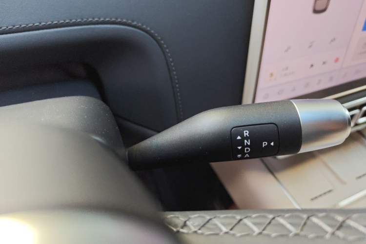 Used Li Auto L6 2025 Max Smart Refresh Edition Gear Lever