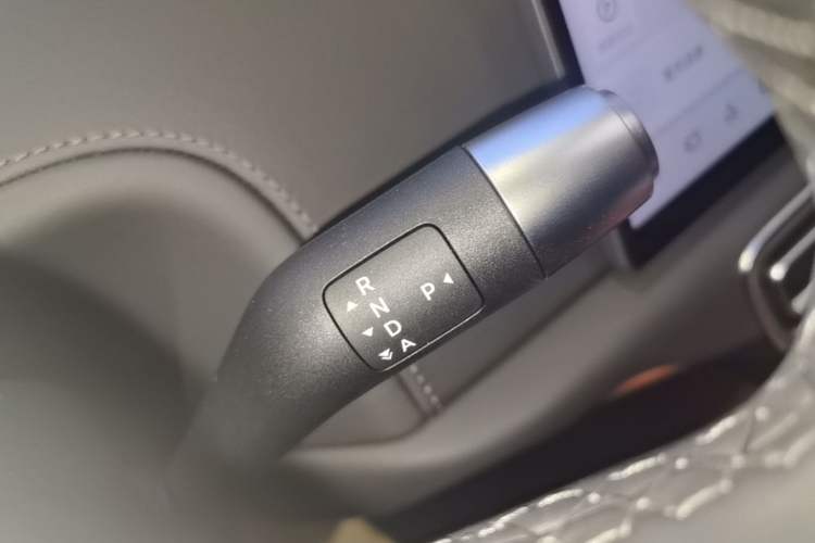 Used Li Auto L6 2025 Max Smart Refresh Edition Gear Lever