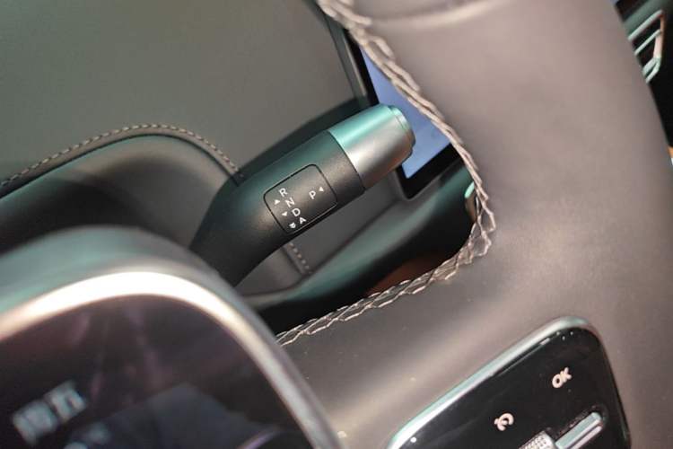 Used Li Auto L6 2025 Pro Smart Refresh Edition Gear Lever